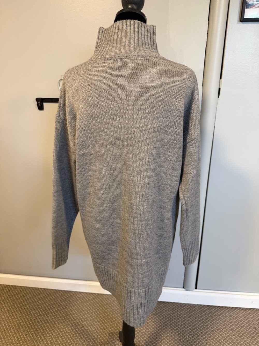 Zenana Gray Turtleneck Sweater Dress Size S NWOT Cozy Knit - Picture 4 of 5